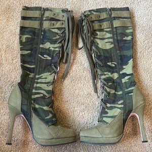 Fitted Knee Costume Army Print Boots